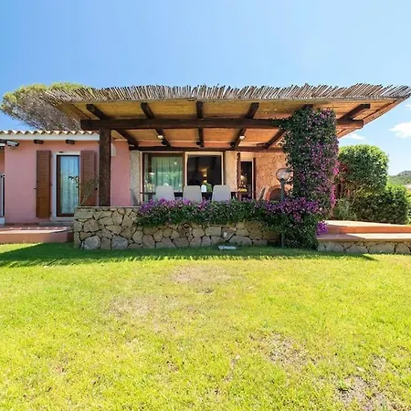 Villa Con Piscina E Giardino *