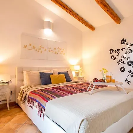 Con Piscina E Giardino Villa *