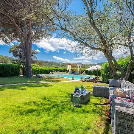 Con Piscina E Giardino Cala Bitta